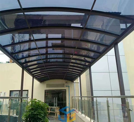 九龙坡半岛铝合金雨棚过道遮阳棚