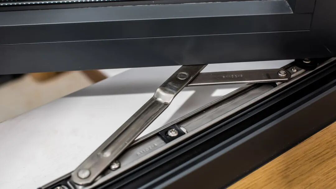 門(mén)窗技術(shù)要點(diǎn)：型材五金件四種安裝槽口尺寸梳理